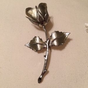 Vintage brooch - Excellent Condition